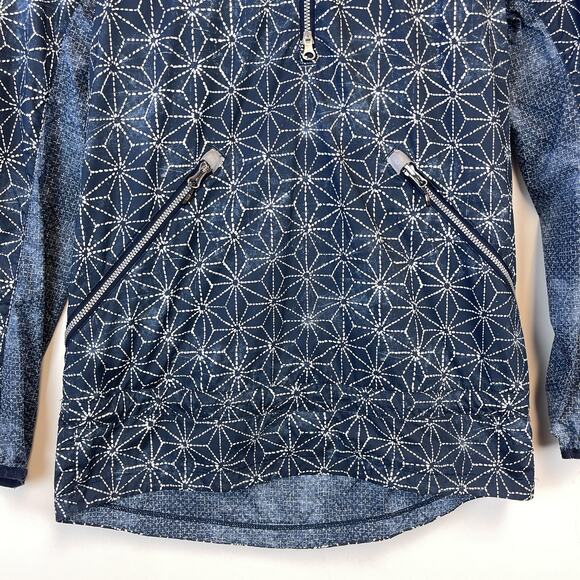 Lululemon Size 2 Blue Printed 1/2 Zip Windbreaker Hooded Jacket - Picture 2 of 14